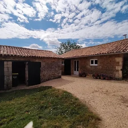 Casa de Férias La Bergerie De Genouse